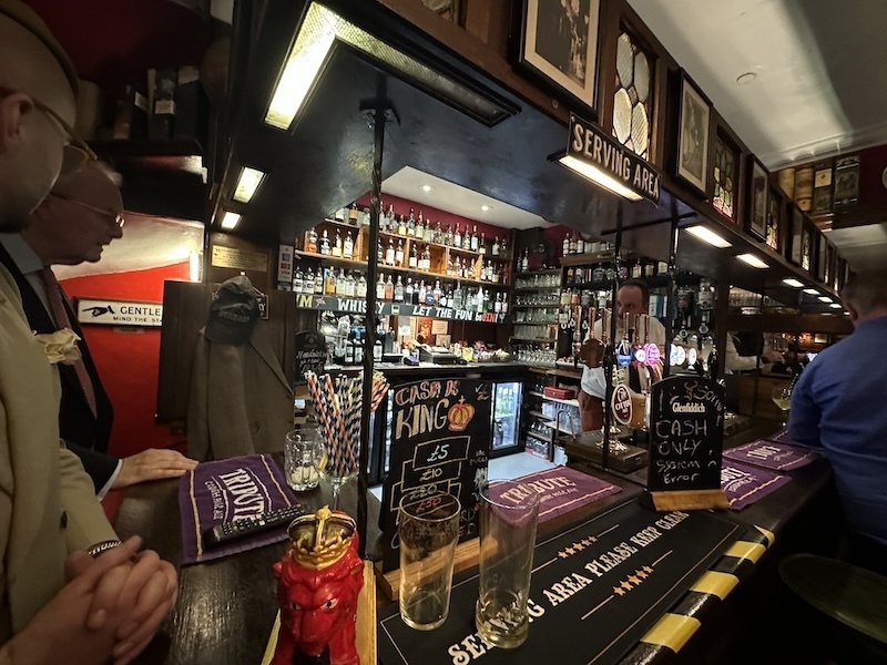Red Lion bar
