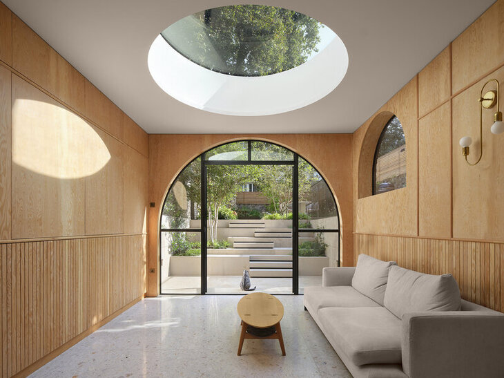 A beautiful modern house with lots of curves