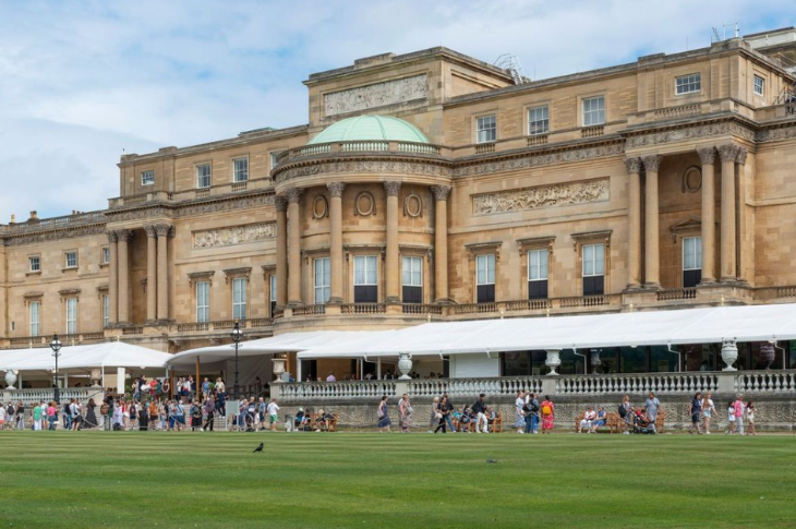 Things to do in London this weekend: back facade of Buckingham Palace, seen from the Palace gardens