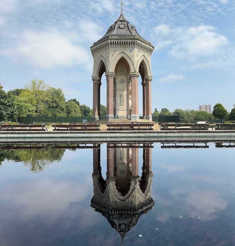 The fountain in Victoria Park