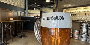 The Stranded Bar, Strand