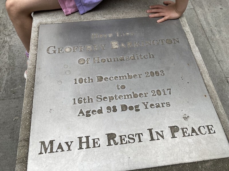 A plaque to Geoffrey Barkington