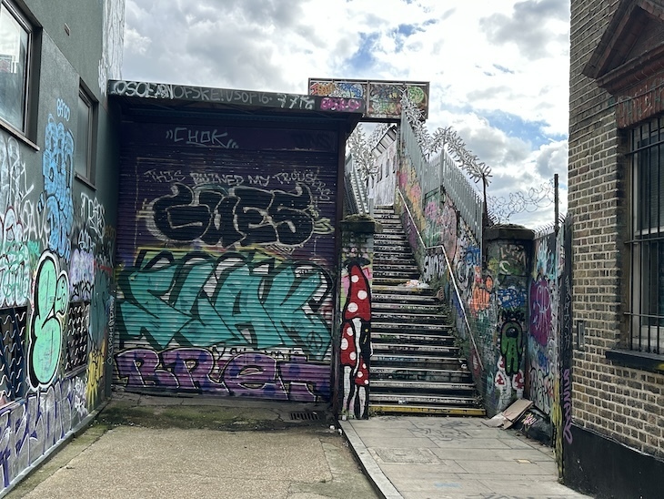 Steps on cheshire street