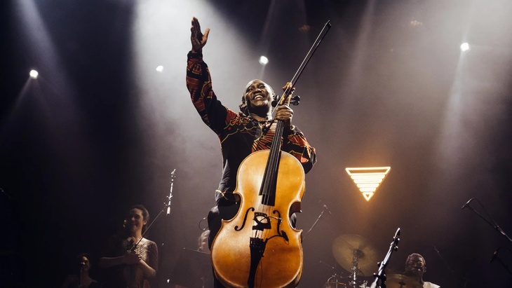 Abel Selacoe with cello