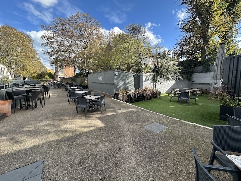 Alwyne Castle beer garden