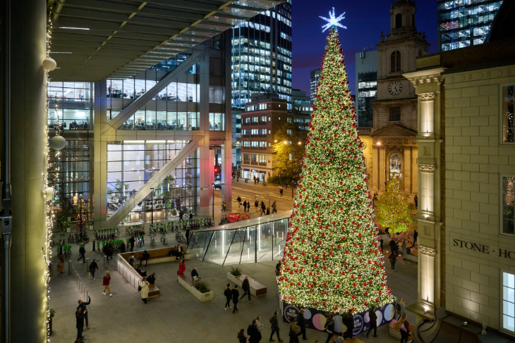 London Christmas light switch on dates 2025: a tall Christmas tree in the City of London