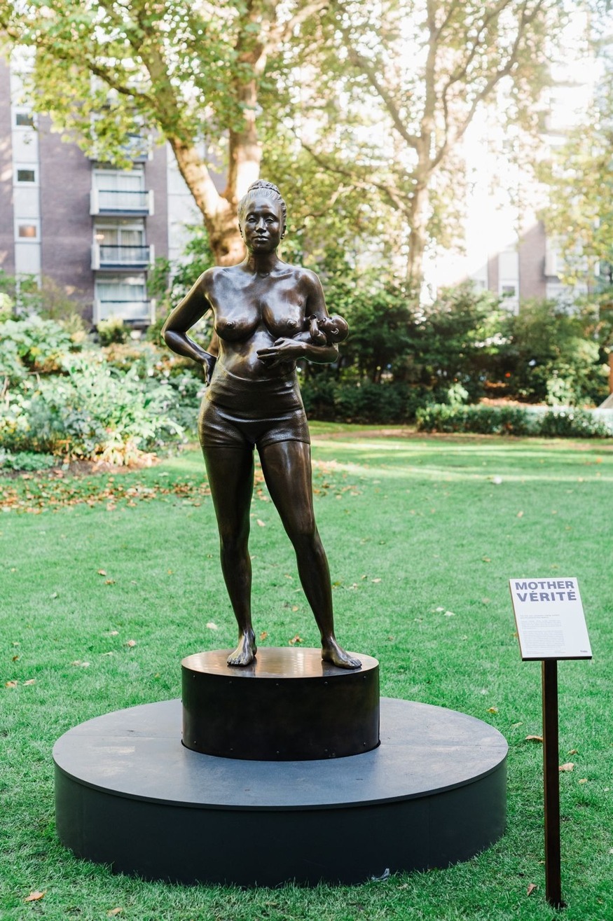 Statue of a woman with her baby