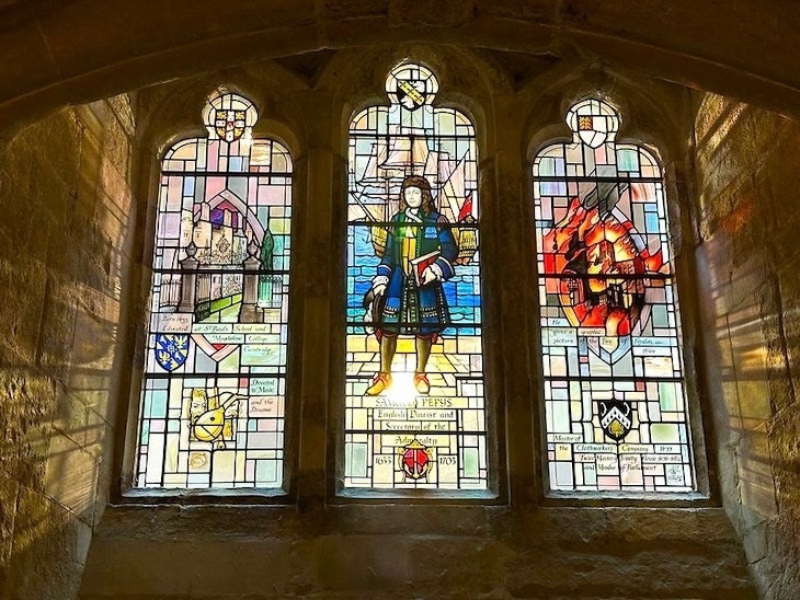 Stained glass window of Samuel Pepys and the Great Fire