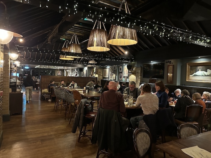 Dining room of the White Bear