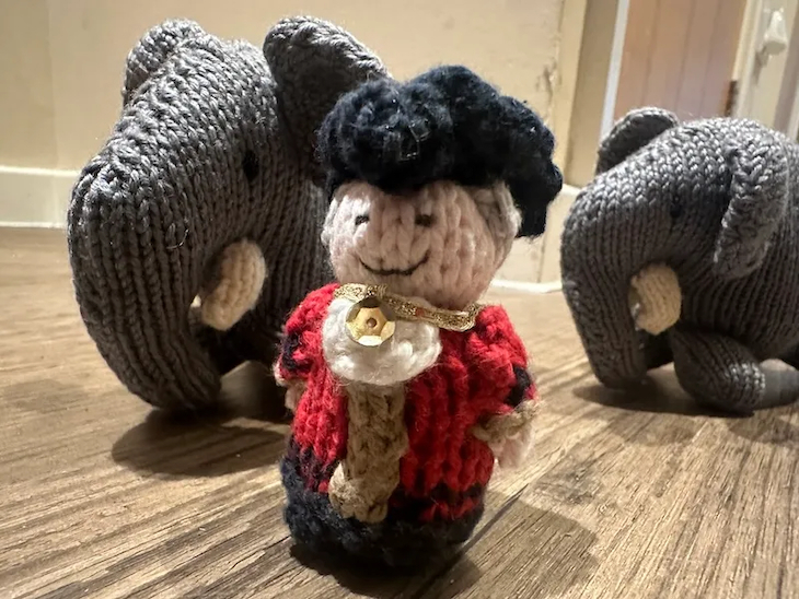 The Lord Mayor of London is chased by elephants, all knitted