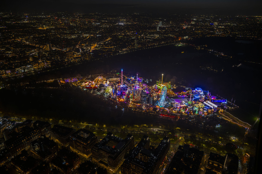 A Christmasy London from above at night