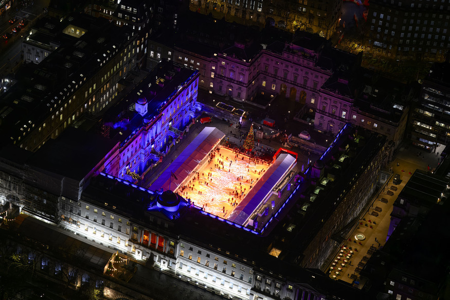 A Christmasy London from above at night