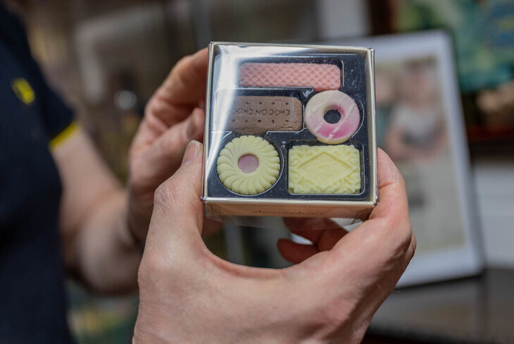 London museums: A box of biscuits being held up