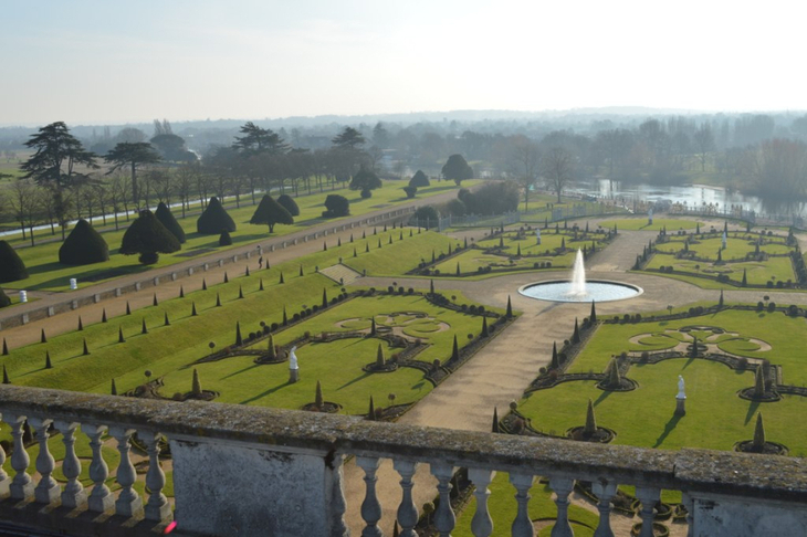 Hampton Court Palace gardens