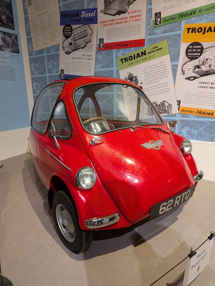 Free museums in London: a red bubble car