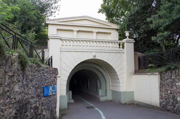 London Zoo trivia: the cream concrete entrance to a tunnel