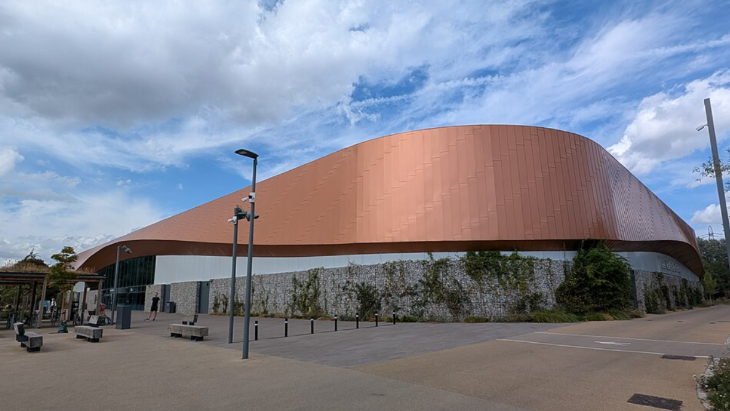 Permanent indoor ice rinks London: the exterior of Lee Valley Ice Centre