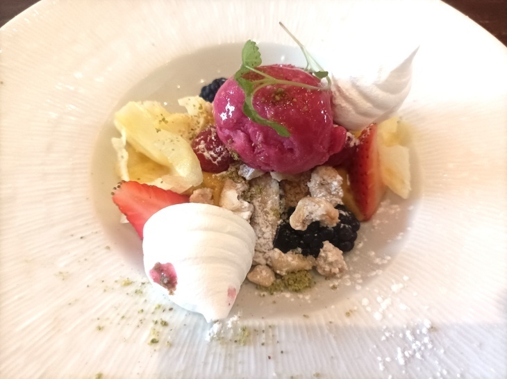An exotic looking Eton mess