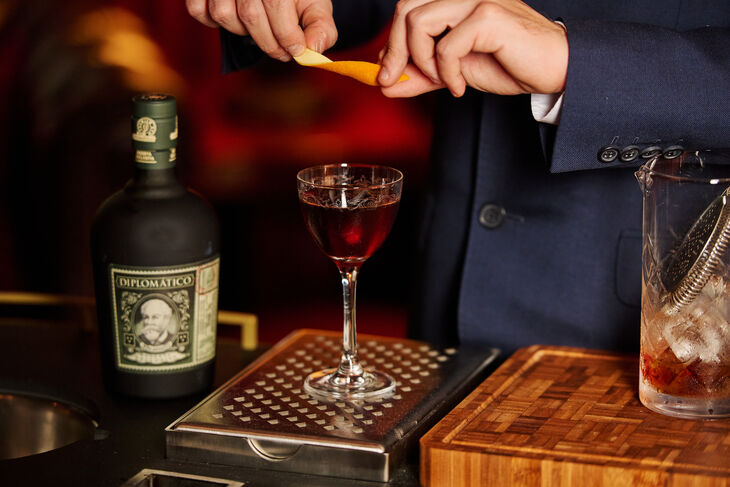 A cocktail being made on a trolley