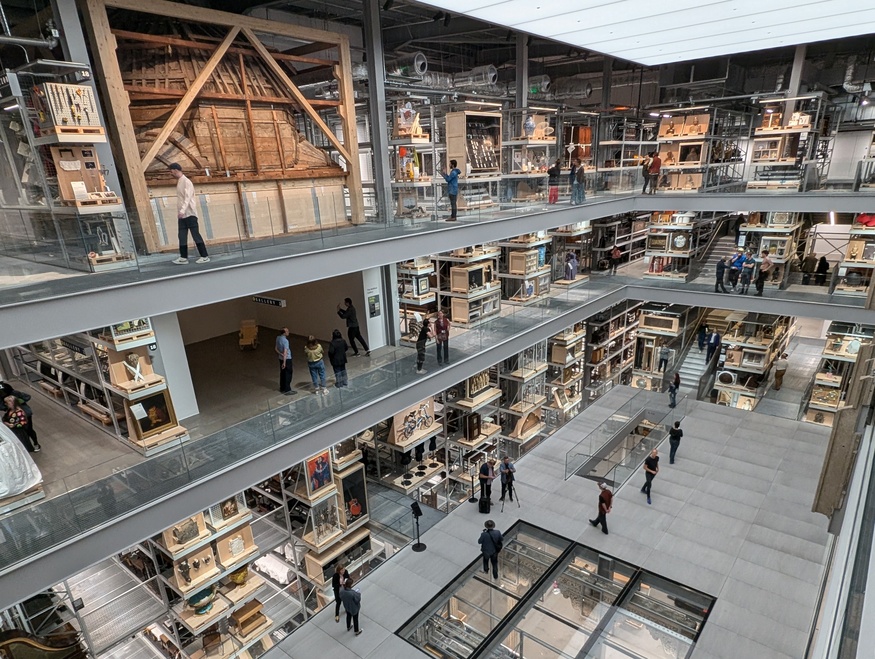 Free museums in London: a huge museum space
