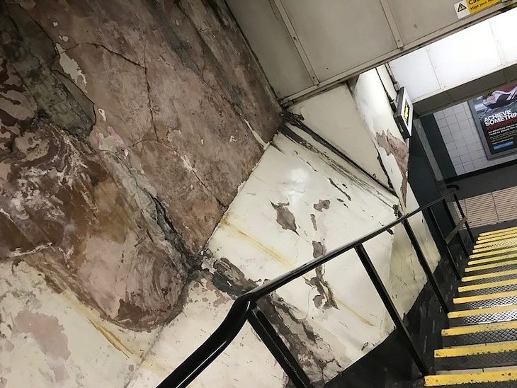 Water intrusion in Old Street tube