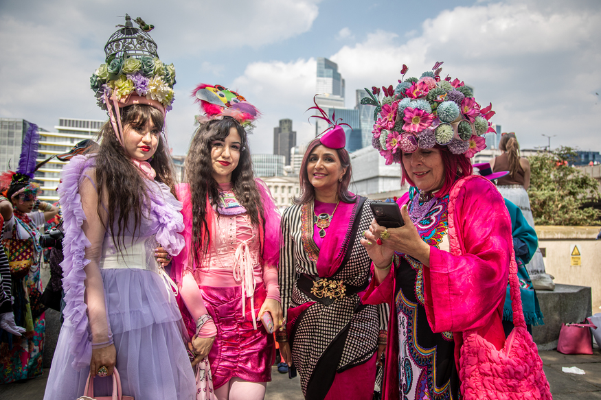 London Hat Walk: Scores Of Fashionable Folk Parade Around Town This May