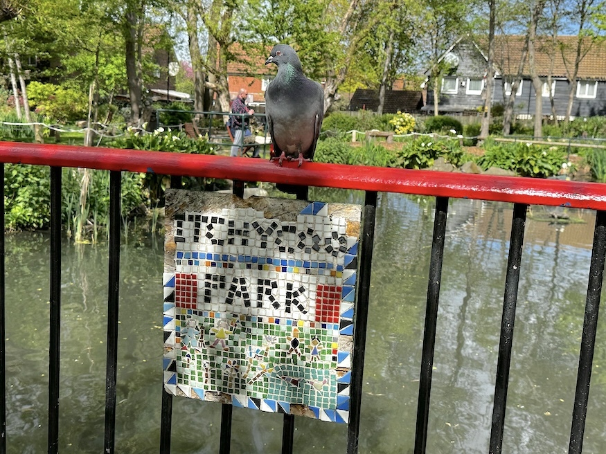 Where Is Itchycoo Park?