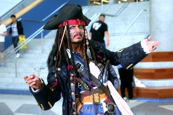 A cosplay Captain Jack Sparrow