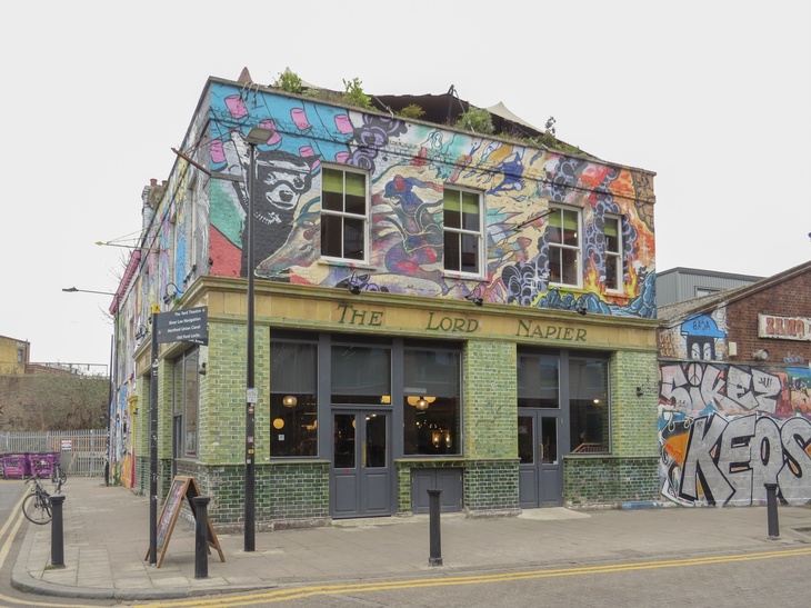 A revamped pub, covered in good graffiti