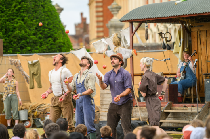 Top events in London today: crowds watching performers juggling