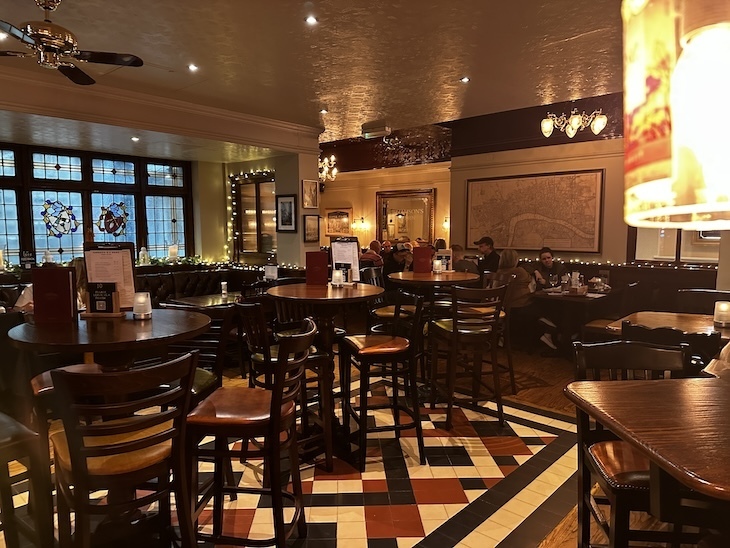 Williamsons tavern in the city of London
