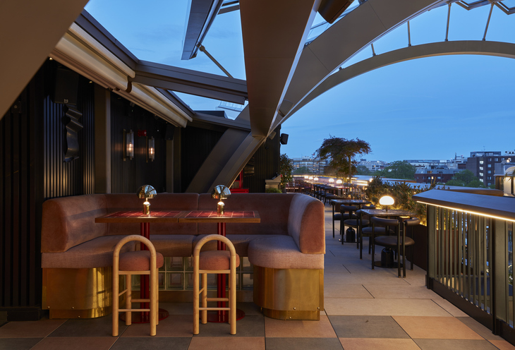A restaurant terrace overlooking Kensington
