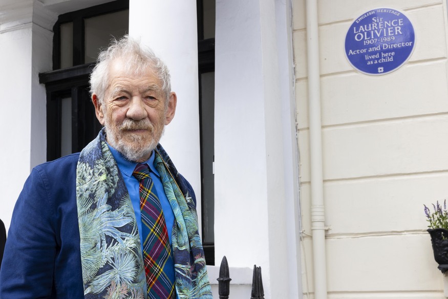 Ian McKellen with the Blue Plaque