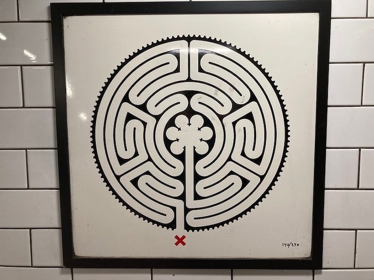 A labyrinth in a tube station