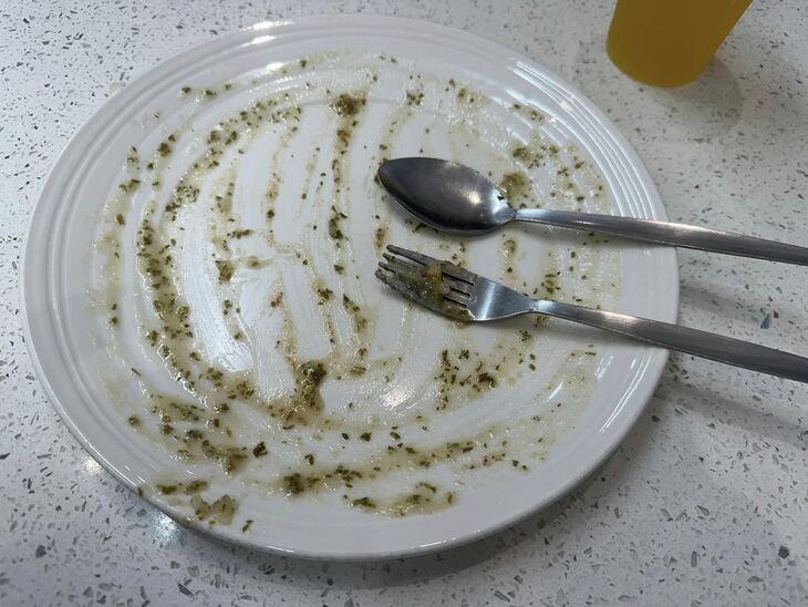 طبق فارغ