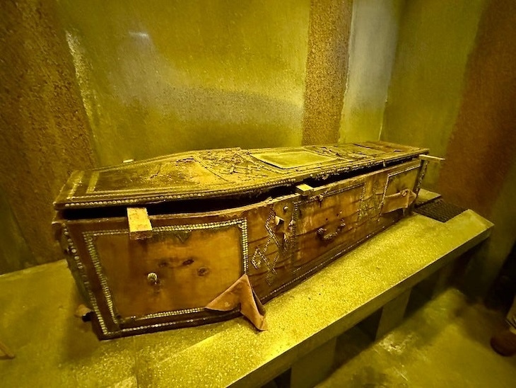 The Kilmorey coffin