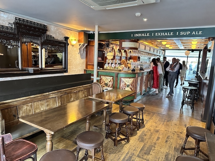 Mary Wollstonecraft pub in Stokey