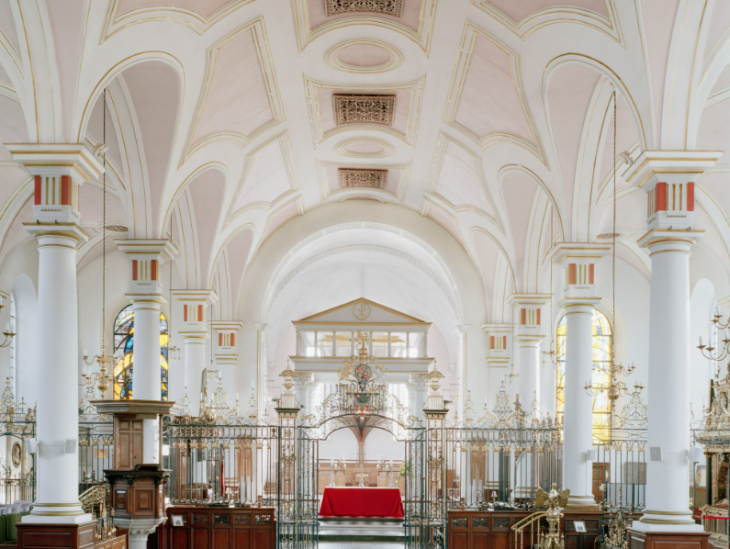 August 2026 in London: a photo of the interior of a cathedral
