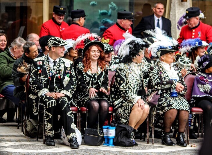 Free things to do this week: Pearly Kings and Queens sitting on chairs in an open-air setting