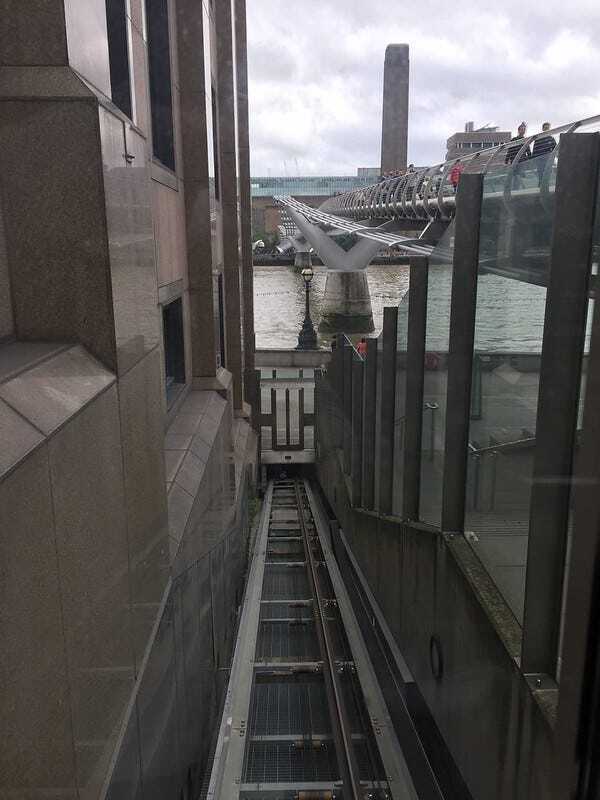 Incline lift at millennium bridge