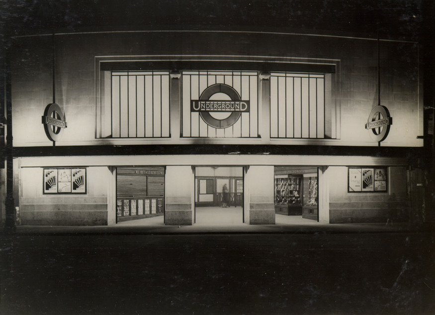Topical Press image of South Wimbledon at night, 1926 ©TfL from the London Transport Museum collection