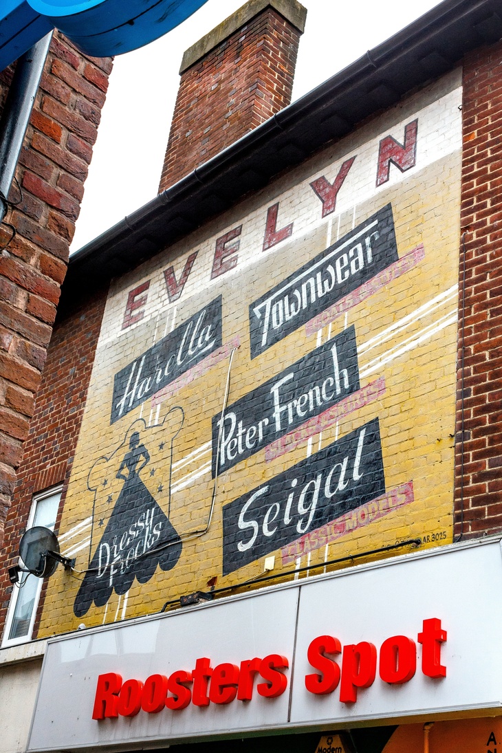 The Evelyn ghost sign