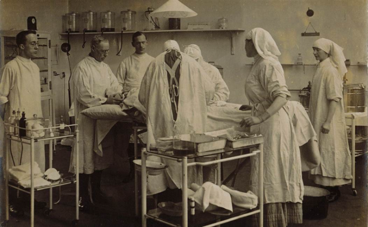 Free events in London this week: an historic photo of an operating theatre