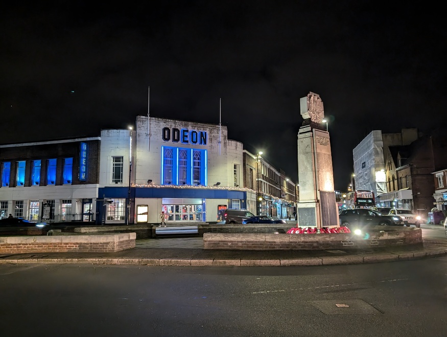 Beckenham Cinema at night
